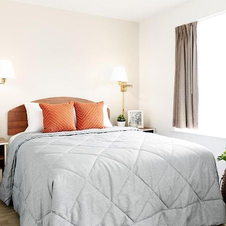 Intown Suites Extended Stay Savannah Ga Exterior photo